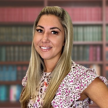 Elizabeth Etnoyer - Marketing Director